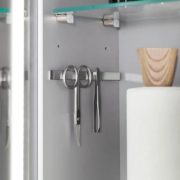 Villeroy & Boch Villeroy And Boch H746 X W807mm My View One LED Illuminated Mirror Cabinet 1 Villeroy & Boch Villeroy And Boch H746 X W807mm My View One LED Illuminated Mirror Cabinet