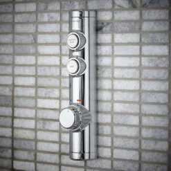 Aqualisa ISystem Smart Shower Concealed With Adjustable And Wall Fixed Heads -Modern Bath Shop isd.a1.bv .21 d1 1