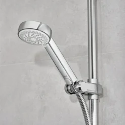 Aqualisa Visage Q Smart Shower Concealed With Adjustable And Wall Fixed Head -Modern Bath Shop vsq.a1.bv .dvbtx .20 d1
